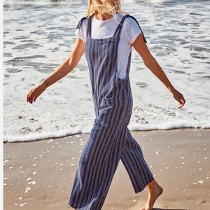 Sundry size 1 (small) jumpsuit/overalls